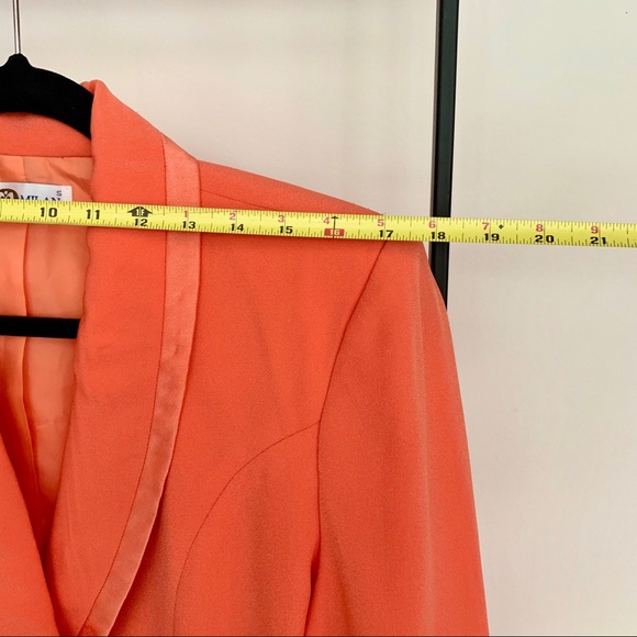 Vintage Blazer with Shoulder Pads - Picture 4 of 9